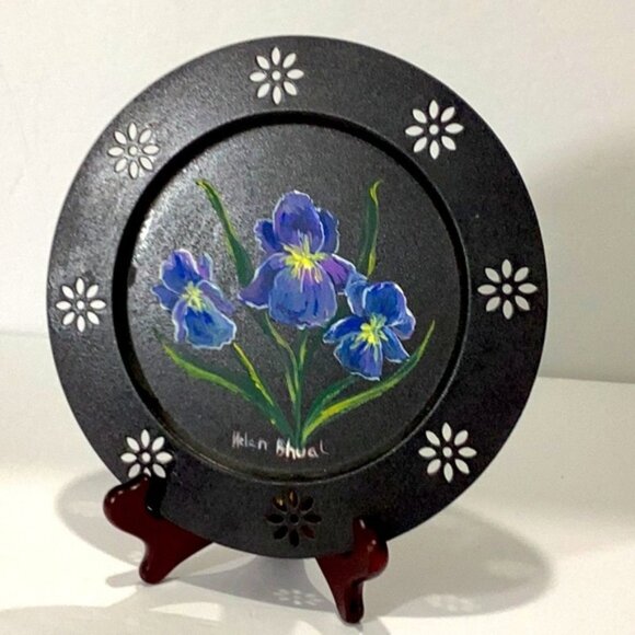 Vintage Metal Plate 8.5" Diameter Black w/ Blue Flowers signed Helen Bhual - Picture 1 of 4